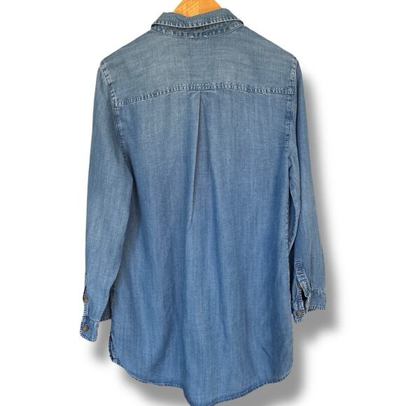 Chico's Tunic Size 1P (8/10 P) Chambray Leisure Button Down Roll Tab Sleeve - Picture 2 of 6
